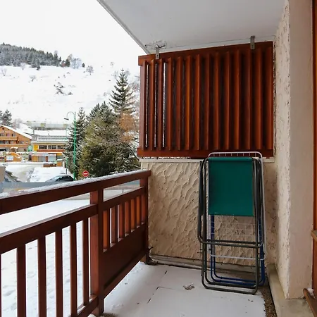 Fonctionnel Avec Coin Montagne Et Balcon, Animaux Admis - Fr-1-811-8 *